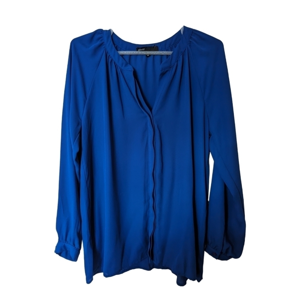 Gibson NWOT cobalt blue ,long sleeve blouse,button front, Raglan sleeve